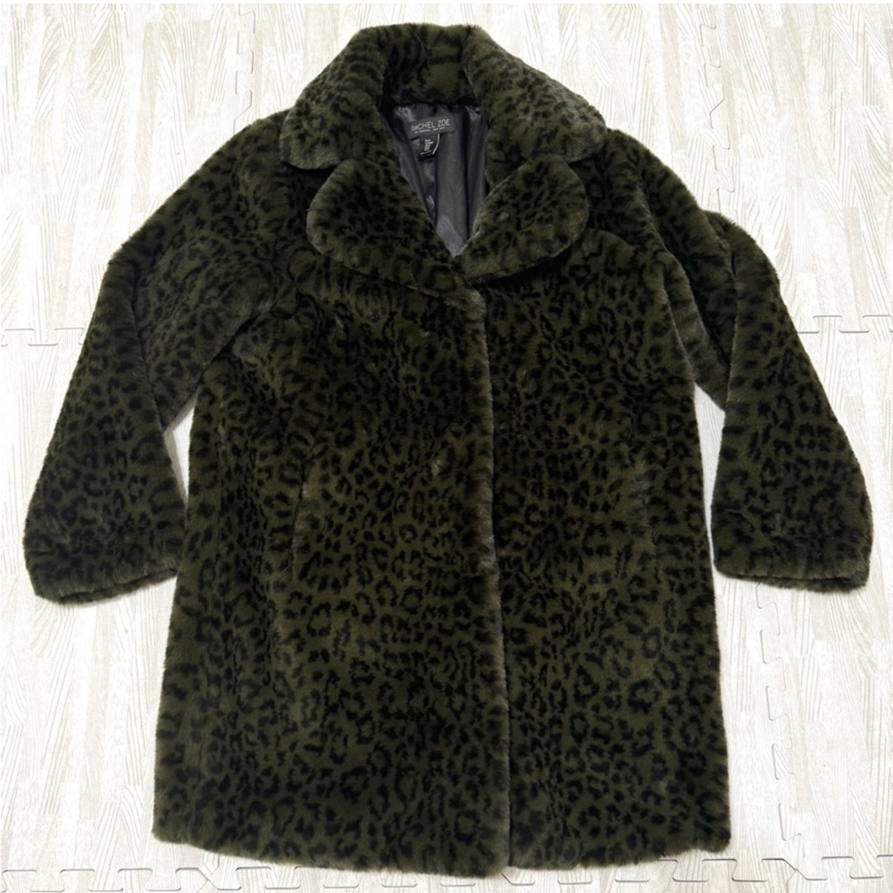 New Without Tags Rachel Zoe Size SMALL Beautiful Faux Fur
